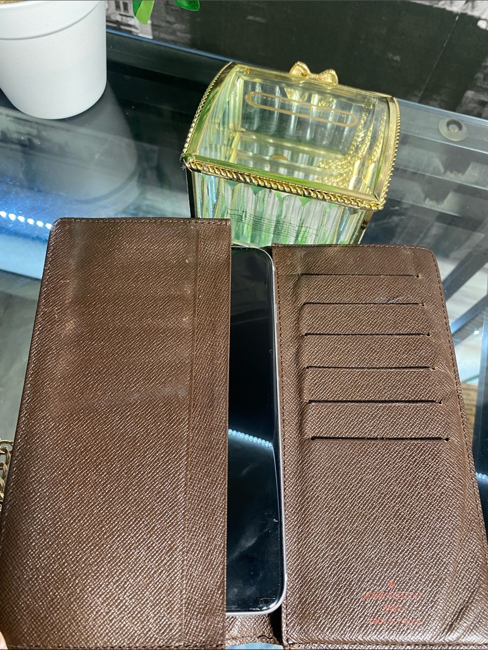 Authentic Louis Vuitton Damier Checkbook/Phone Long Wallet - Picture 3 of 16